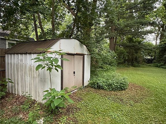 5th image of 222 Beley Ave