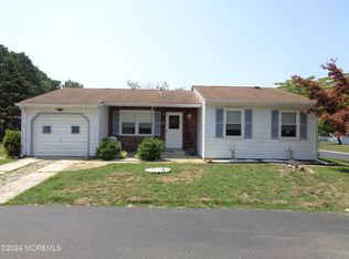 23 Hartford Rd, Manchester Township, NJ 08759