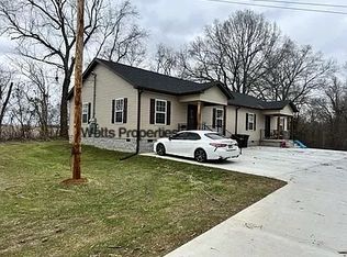525 Davis St #A, Cowan, TN 37318