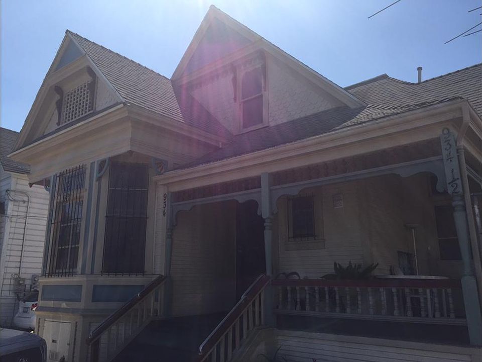1st image of 932 1/4 W 17th St