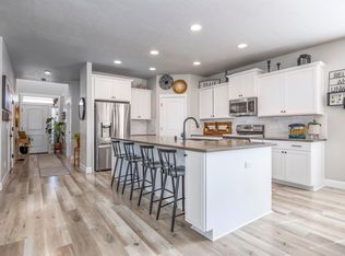 7037 W 35th Ave, Kennewick, WA 99338