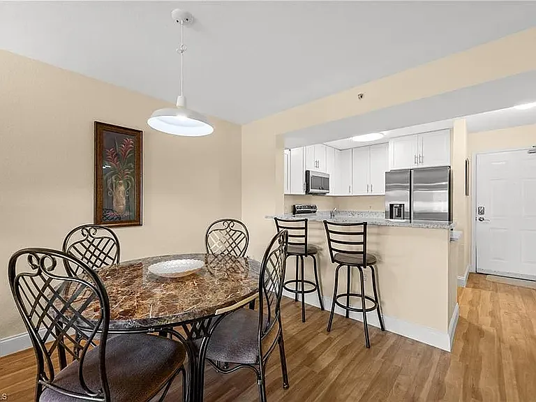 812 Key Royal Cir #8264 — Photo 7