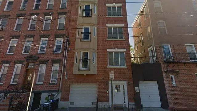 605 Grand St #2 — Photo 4