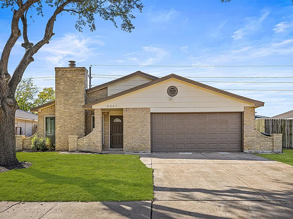 2207 Anthony Hay Ln