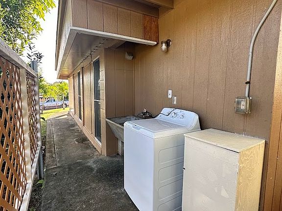 4th image of 3463 Ala Akulikuli St #Ala