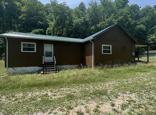 607 Gates Line Rd, Leon, WV 25123