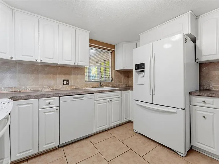 4737 Alcea St — Photo 15