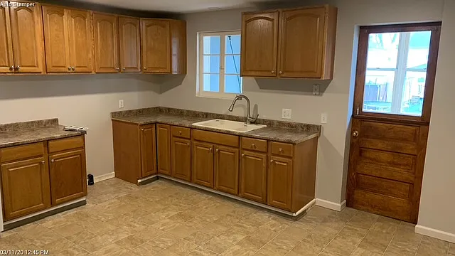 370 W Commercial St #1 — Photo 1