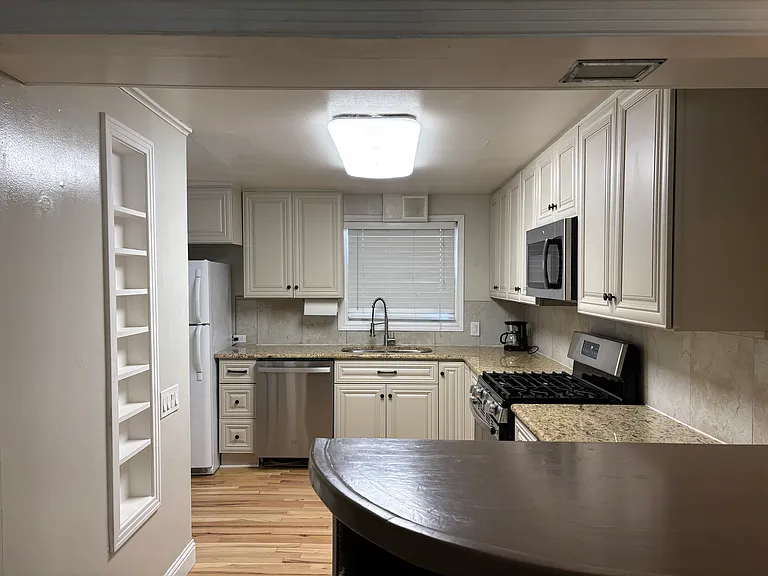 701 Monticello Dr #101 — Photo 7