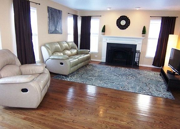 5th image of 2210 Cheshire Dr
