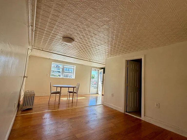 59 Westminster Pl — Photo 2