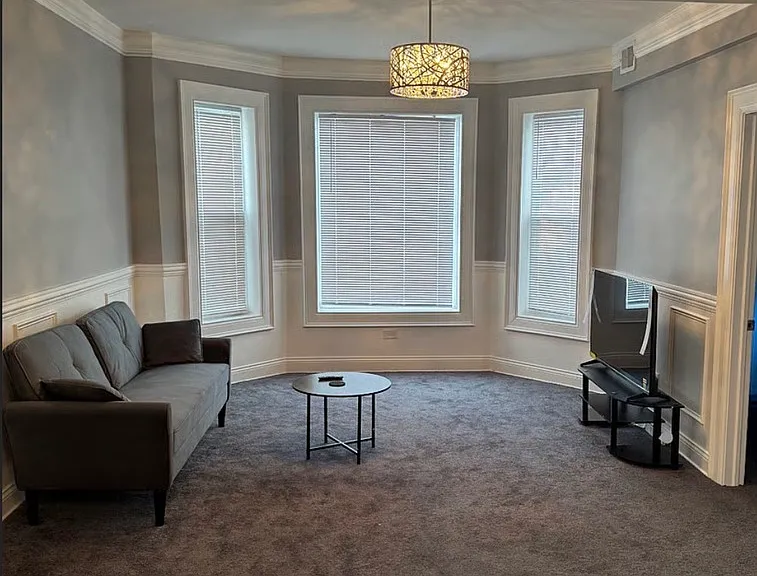 6500 S Rhodes Ave #2 — Photo 5