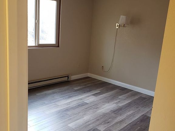 4th image of 1601 S 3rd St W #1607B