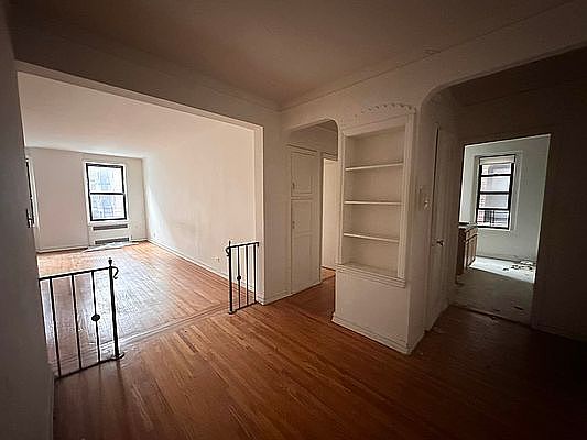 2nd image of 67-70 Yellowstone Blvd #3W
