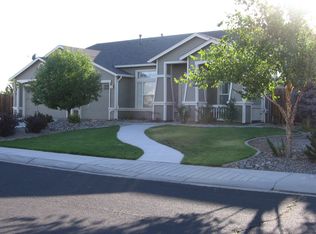 325 Hidden Oaks Dr, Dayton, NV