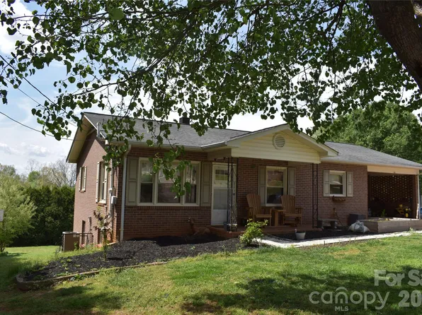 103 Regina Dr, Morganton, NC 28655