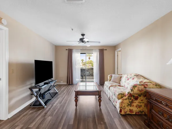 950 S Kanner Hwy # Un #E-24, Stuart, FL 34994