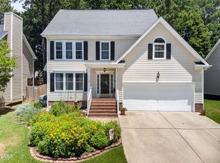 417 Arbor Creek Dr, Holly Springs, NC 27540