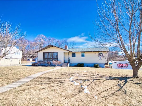 37 Jenny Lane, Wolcott, CT 06716