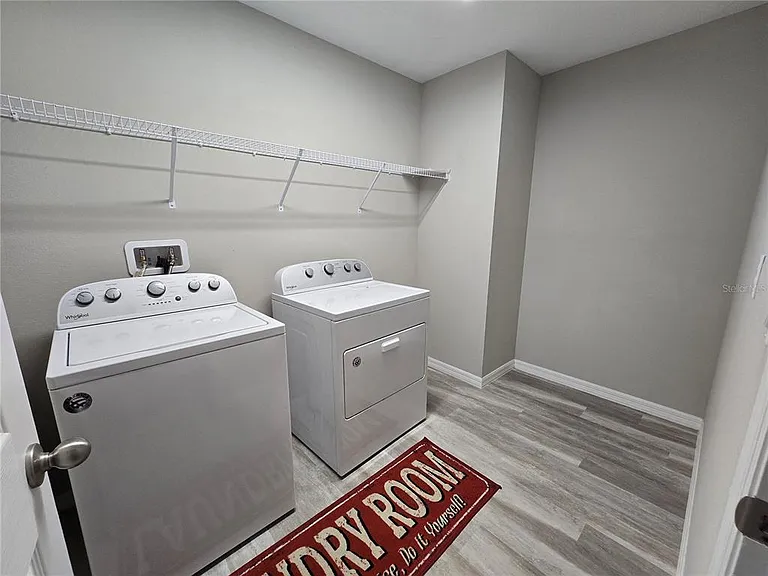 5694 Arlington River Dr — Photo 23