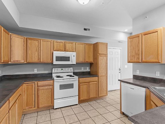 4th image of 1616 Anthony St APT 201
