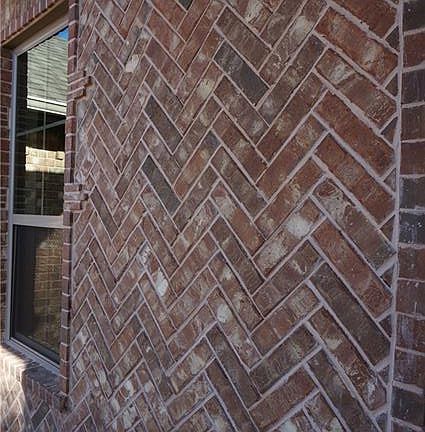 3rd image of 707 Red Stone Ln
