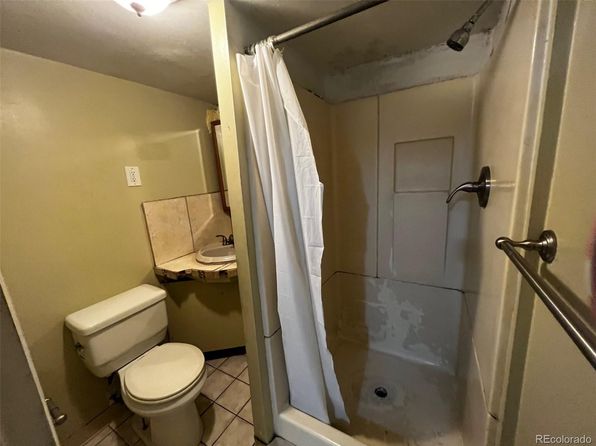 denver-colorado-444262140 picture