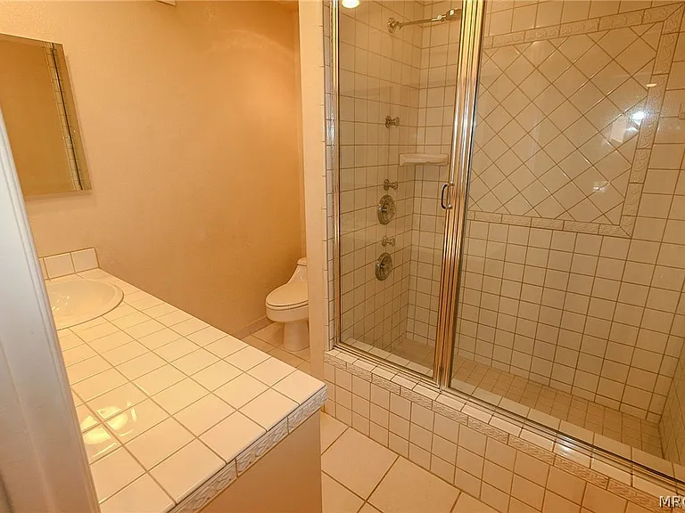 664 Barret Way — Photo 23