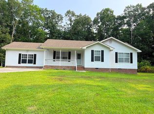 30 Willow Ln, La Fayette, GA 30728