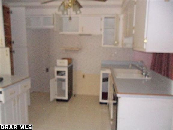 3rd image of 22174 Loretta St