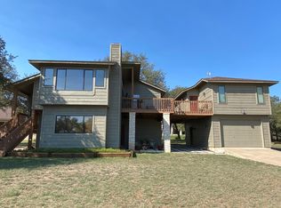 406 Coventry Rd, Spicewood, TX 78669