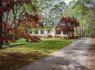 704 Spring Side Dr, Lincolnton, NC 28092