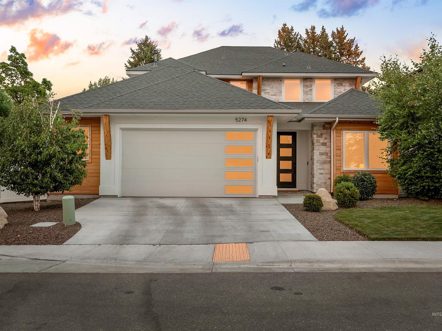 5274 N Cengotita Ln, Boise, ID 83703 | Zillow
