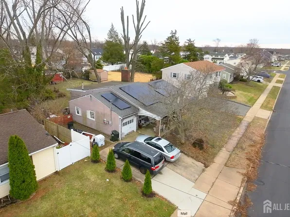 18 Grace Dr, Old Bridge, NJ 08857