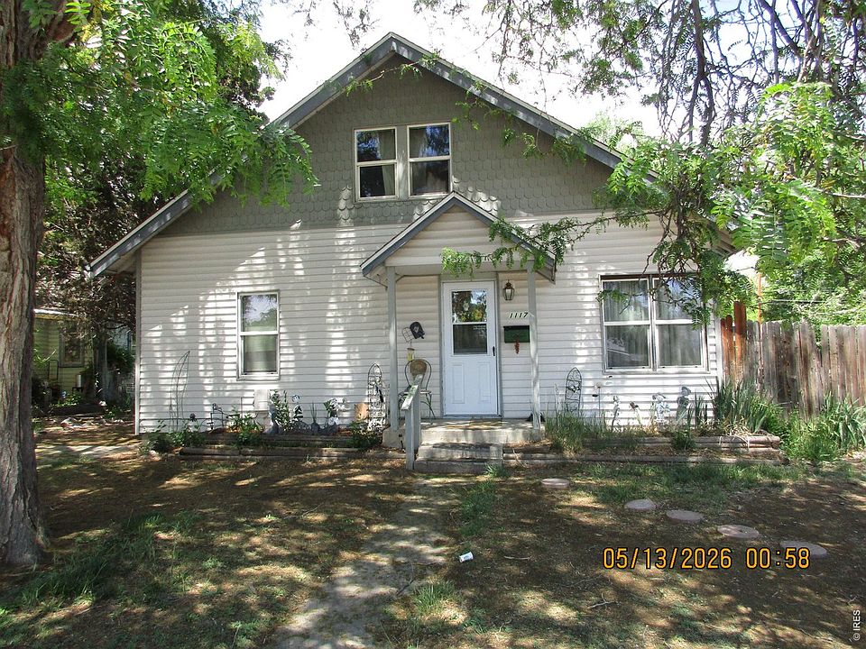 1st image of 1117 E 1st St