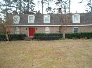 974 Country Club Dr, Ozark, AL 36360