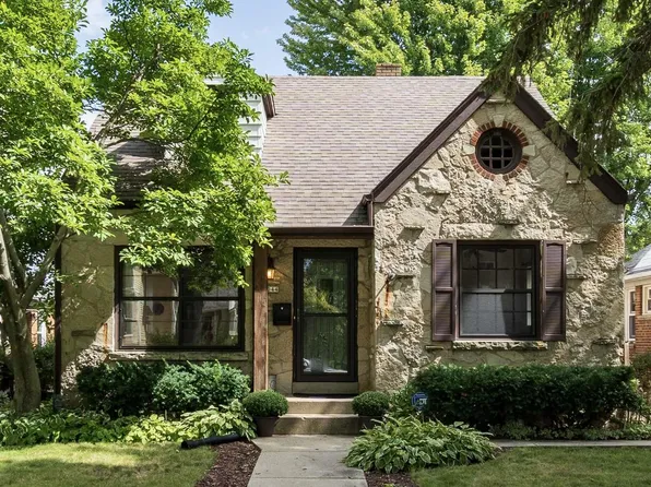 3044 North 86th STREET, Milwaukee, WI 53222