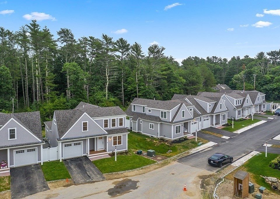 1st image of 15 Twin Pines Ln #15
