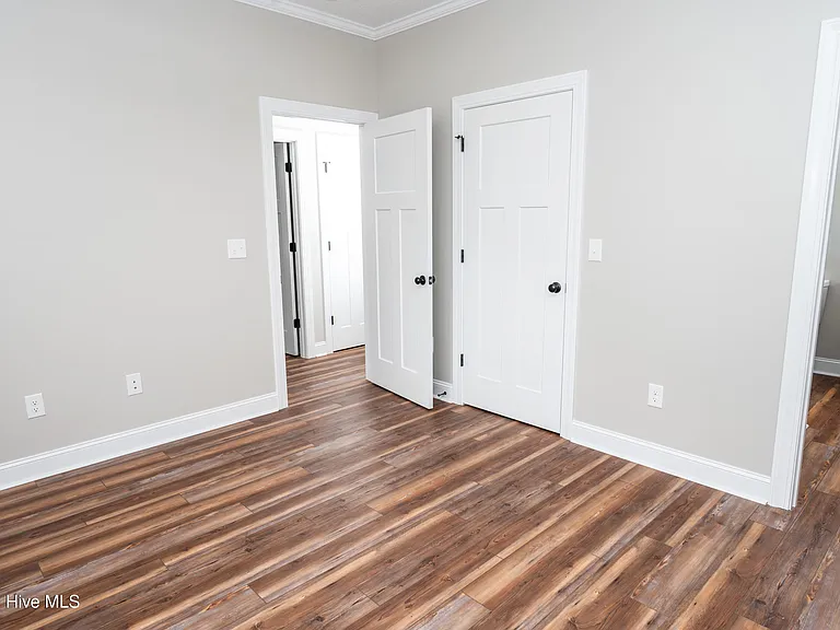 132 Macdonald Blvd — Photo 12