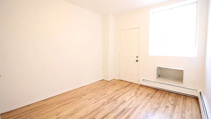 Rented by True Real Estate Group | media 9