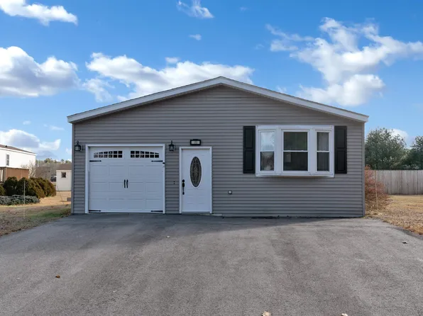 15 Daffodil Hill Lane, Rochester, NH 03868