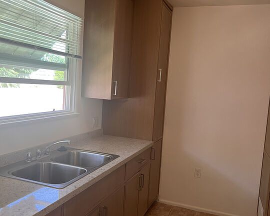 4th image of 4277 Tujunga Ave #4277.5