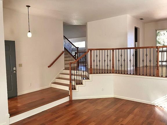 4th image of 632 Rambleton Dr