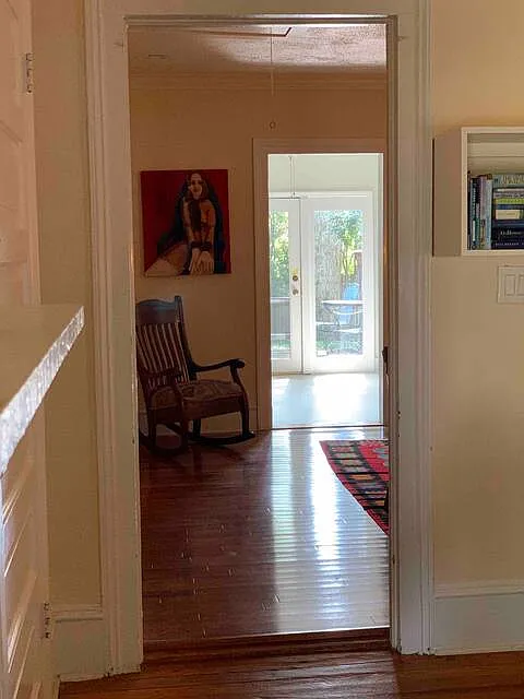 2 bed, 890 sqft, $2,200 — Photo 3