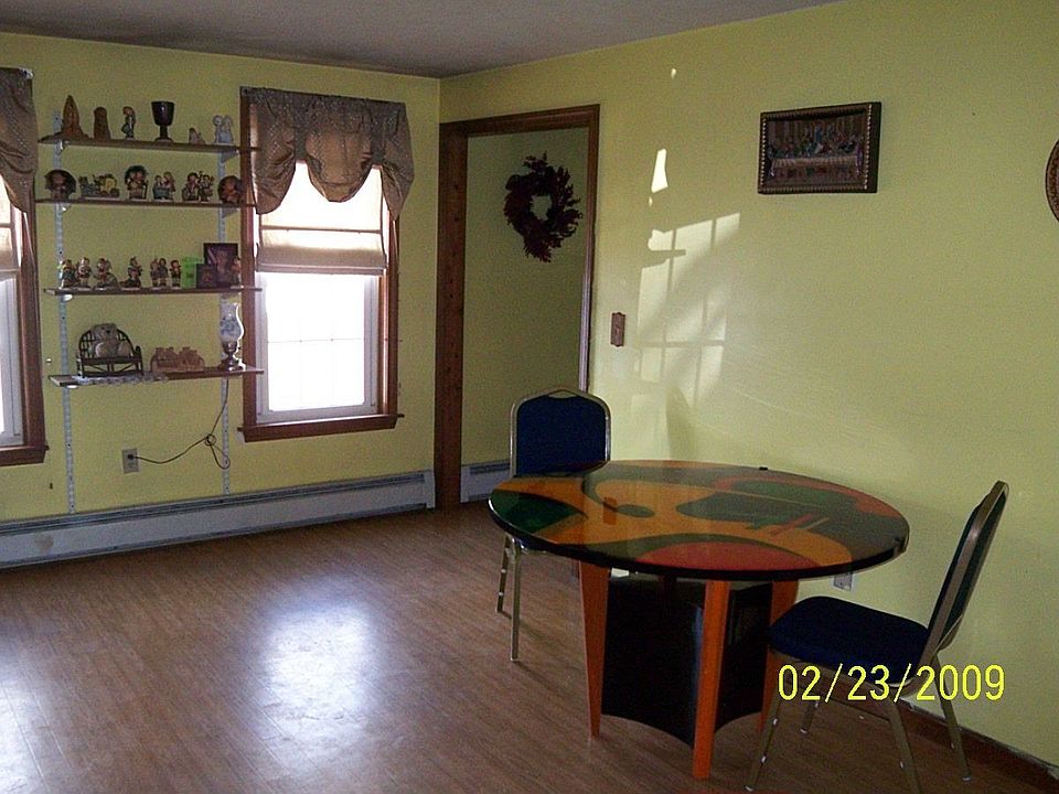 2nd image of 115 Elm St