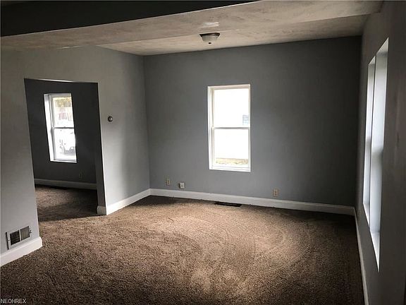 3rd image of 5942 Ogden Ave