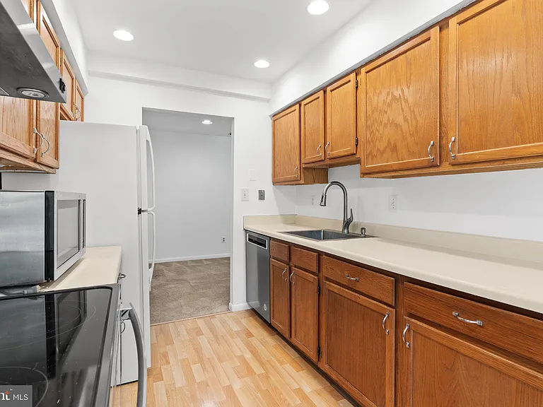 13207 Meander Cove Dr #71 — Photo 10