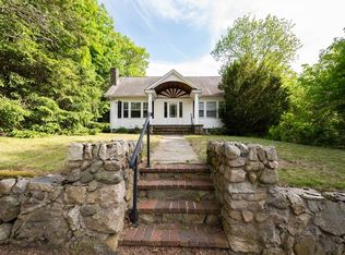 25 Milford St, Medway, MA 02053