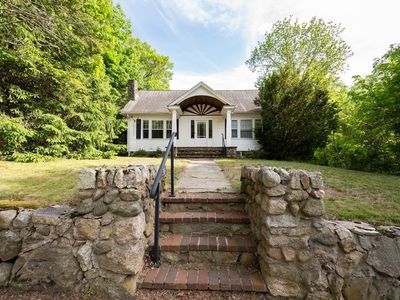 25 Milford St, Medway, MA, 02053