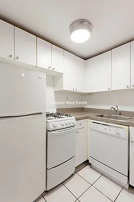 Rented by Mirador Real Estate | media 20